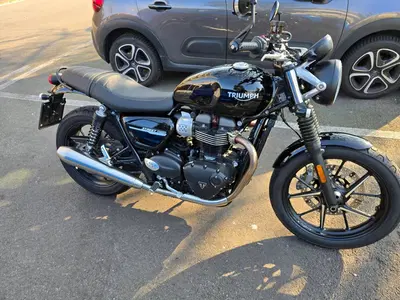 Triumph Street Twin 900 (2019 - 20) usata