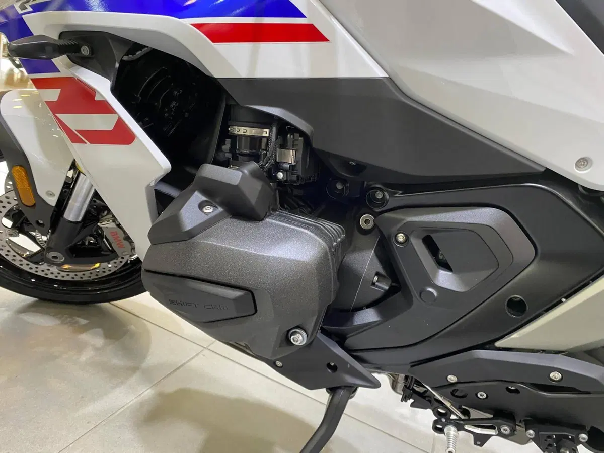Bmw R 1300 RS (2026) (6)