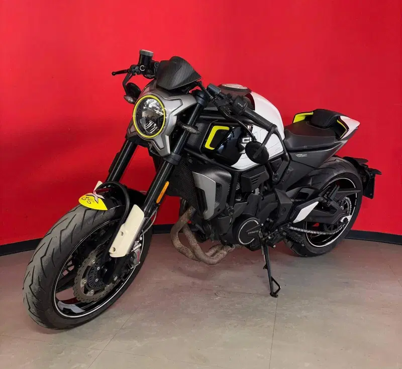 CFMOTO 700CL-X Sport (2022 - 26) (4)