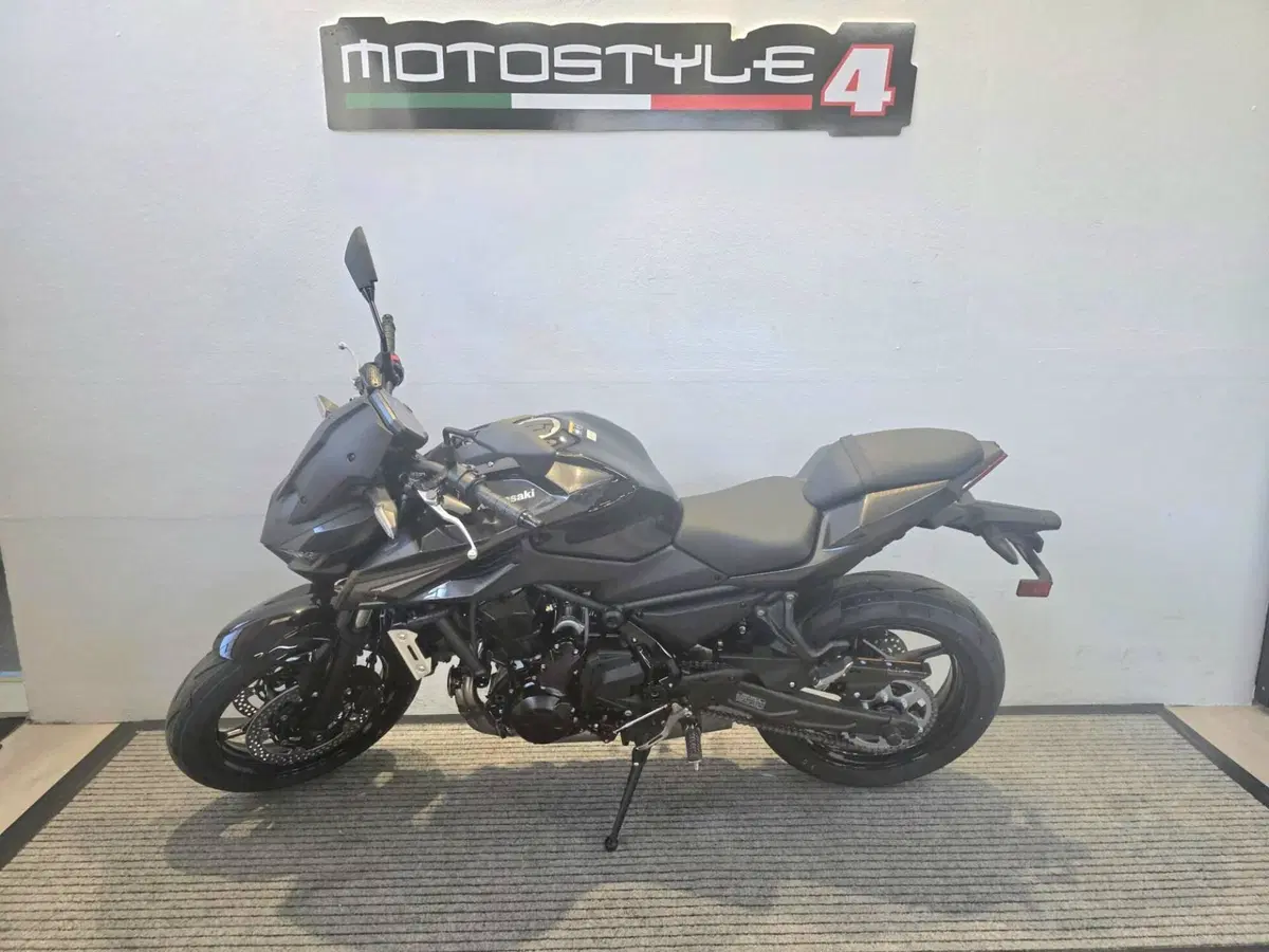 Kawasaki Z 650 S (2026) (2)