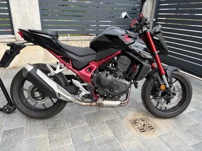 Honda CB 750 Hornet (2023 - 24) usata