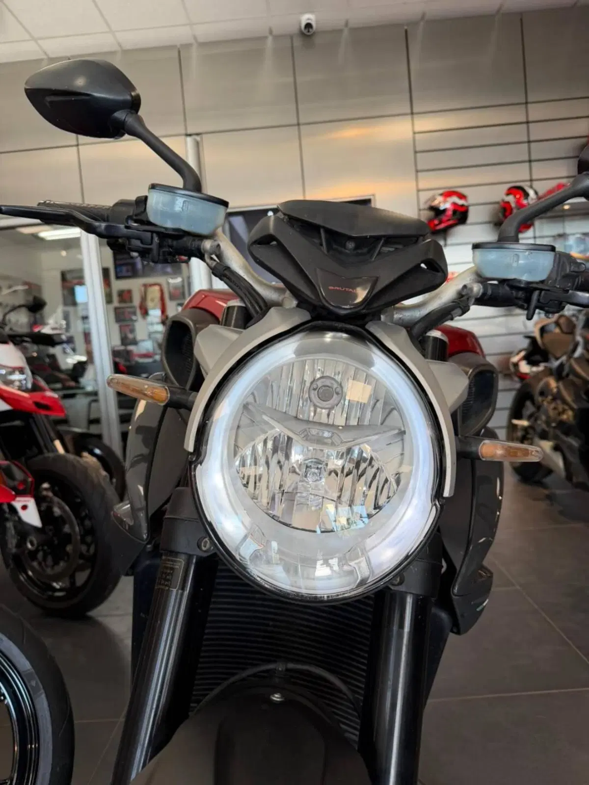 MV Agusta Brutale 800 EAS ABS (2016 - 19) (7)