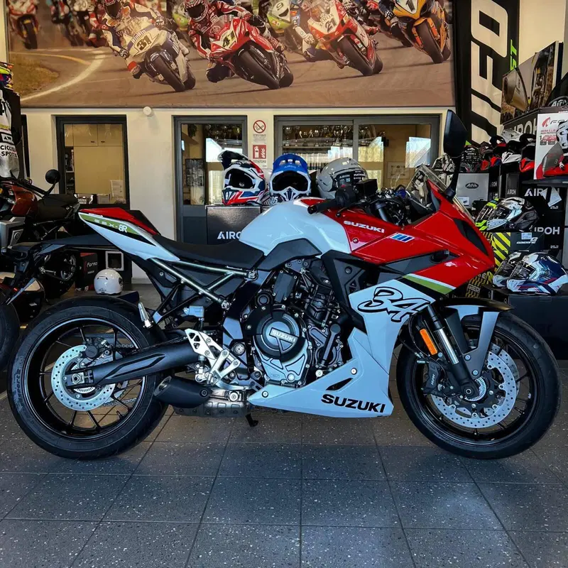 Suzuki GSX-8R Legend Edition (2024) (5)