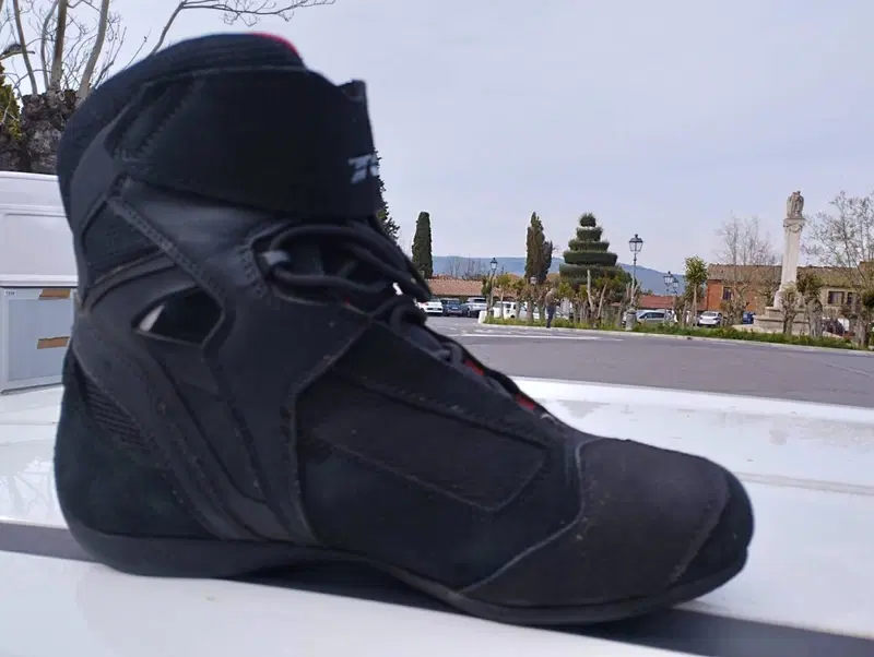 Vendo scarponcini moto marca TCX numero 43 pari a Tcx focus on boots (2)