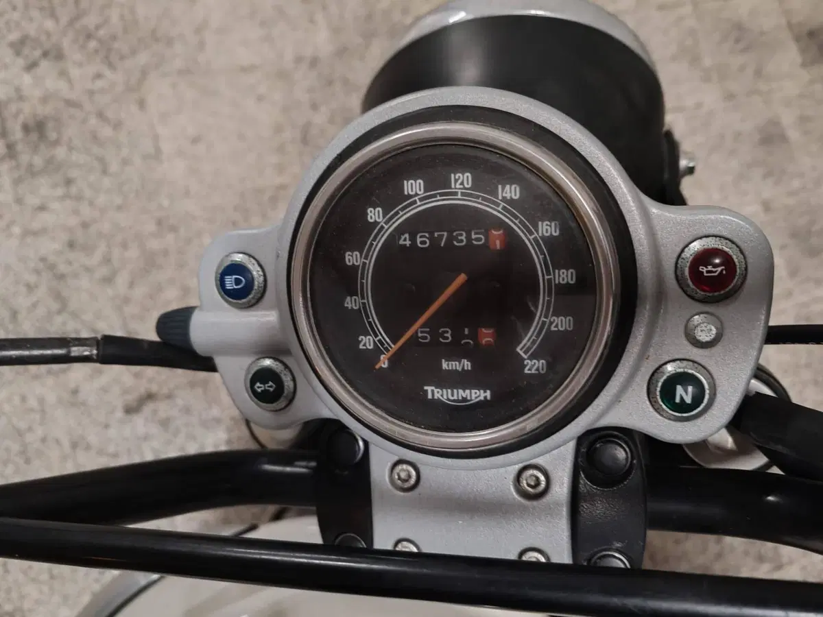 Triumph Scrambler (2006 - 17) (4)
