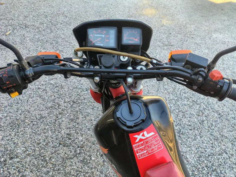 Honda XL 350 (2)
