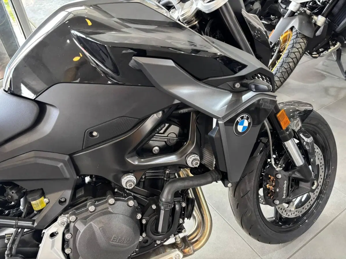 Bmw F 900 R (2025 - 26) (6)