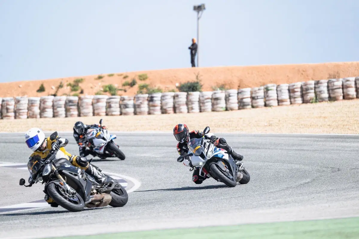 Continental ContiSportAttack 5:  (3)