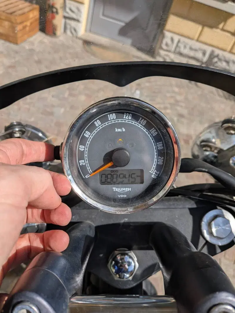Triumph Speedmaster 865 (2010 - 17) (5)