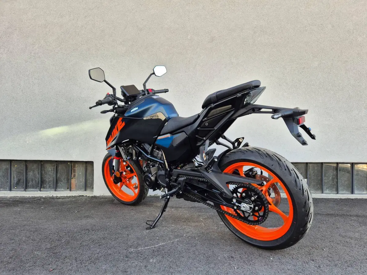 KTM 125 Duke (2024 - 25) (6)