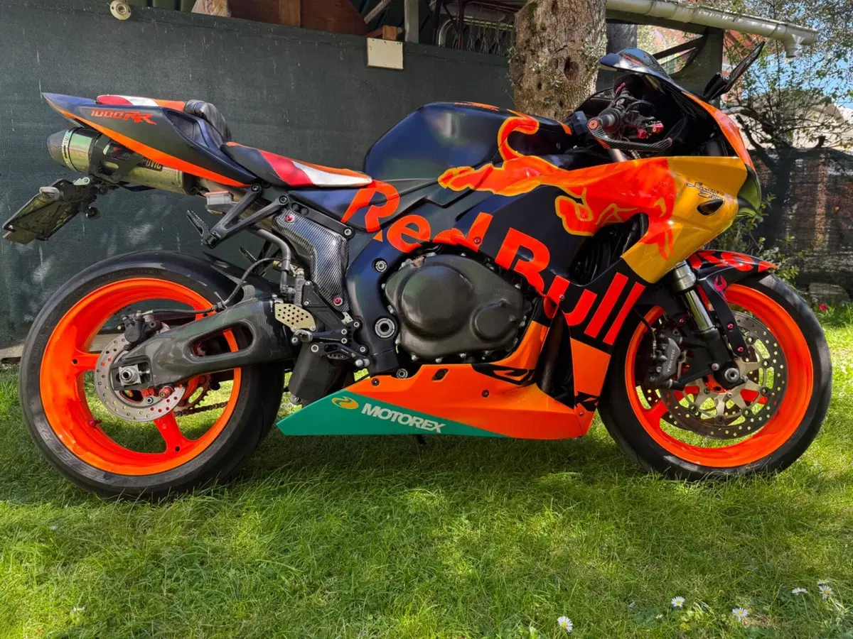 Honda CBR 1000 RR Fireblade (2006 - 07)