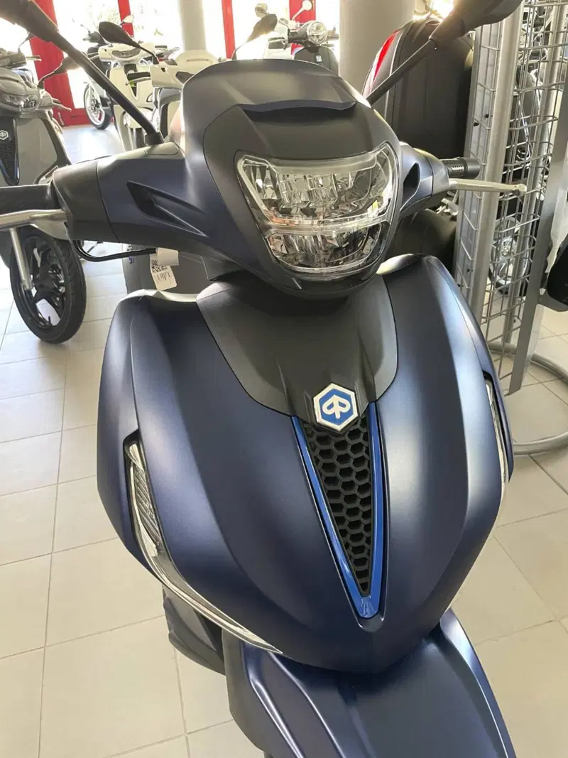 Piaggio Beverly 310 S (2025 - 26) (2)