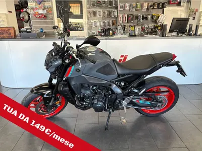 Yamaha MT-09 (2021 - 23) usata