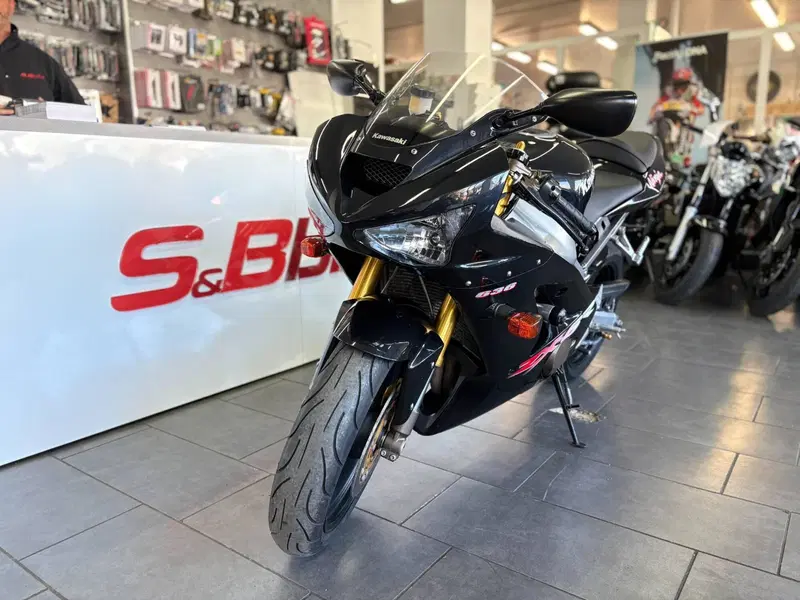 Kawasaki Ninja 636 ZX-6R (2003 - 04) (2)