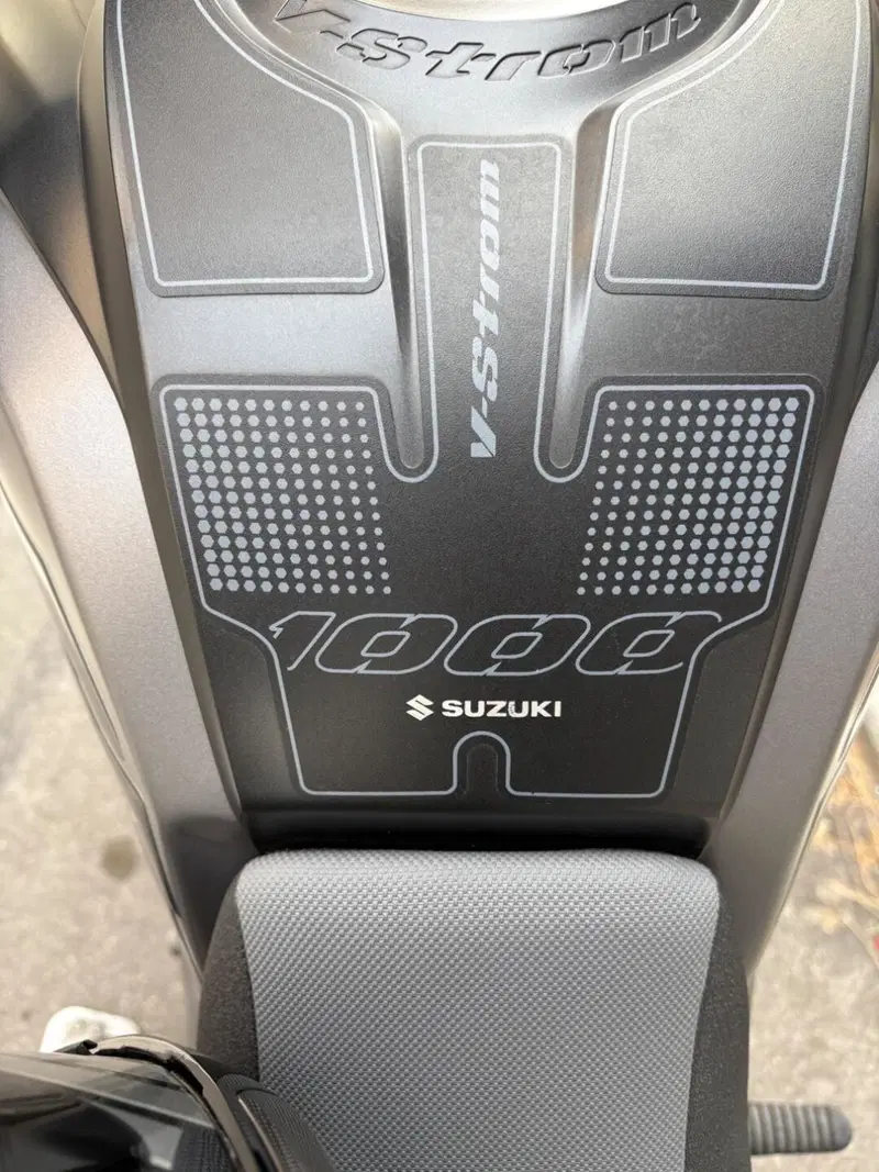 Suzuki V-Strom 1000 ABS No compromise LE (2015 - 17) (6)