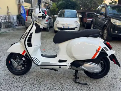 Vespa GTS 300 Super Sport (2023 - 24) usata