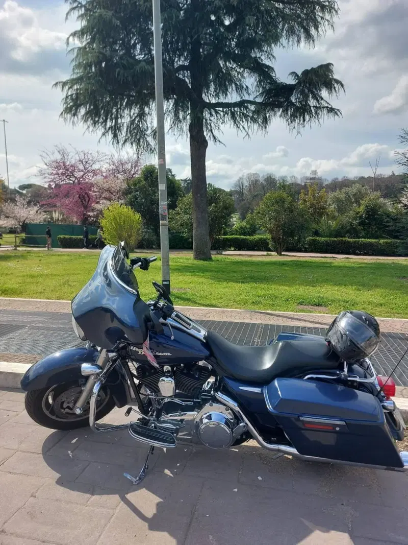 Harley-Davidson 1584 Street Glide (2008 - 10) - FLHX