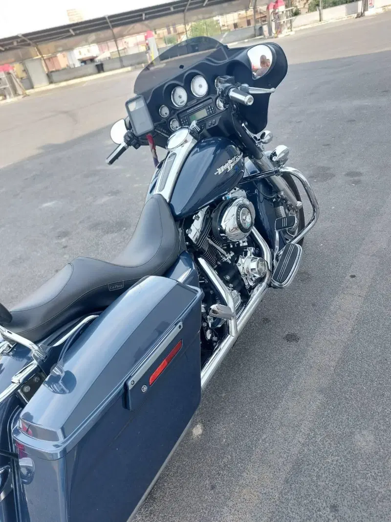 Harley-Davidson 1584 Street Glide (2008 - 10) - FLHX (3)