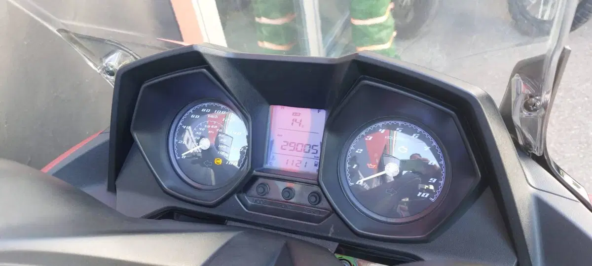 Kymco Downtown 350i ABS (2016 - 20) (4)