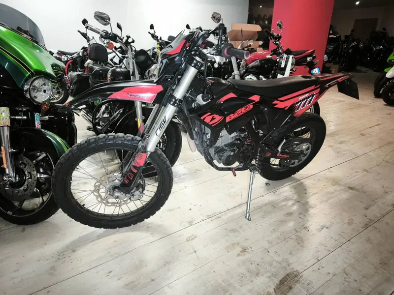 Betamotor RR 125 4T Motard R (2023 - 24) (2)