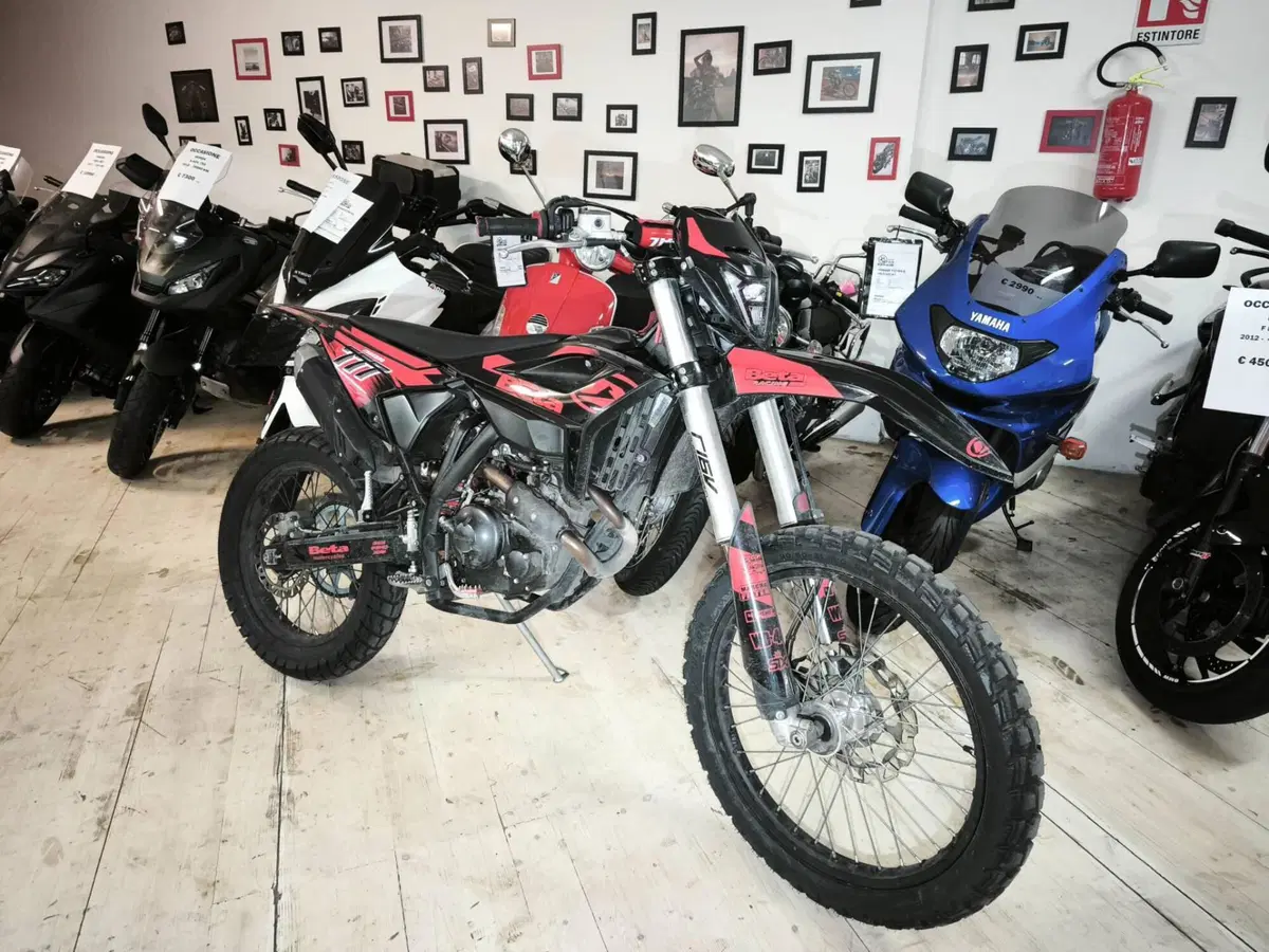 Betamotor RR 125 4T Motard R (2023 - 24) (3)