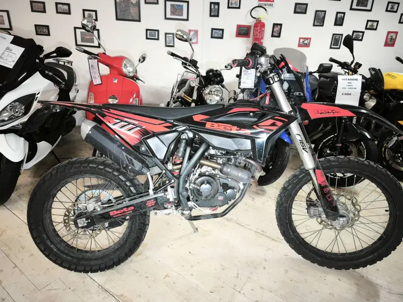 Betamotor RR 125 4T Motard R (2023 - 24) (4)