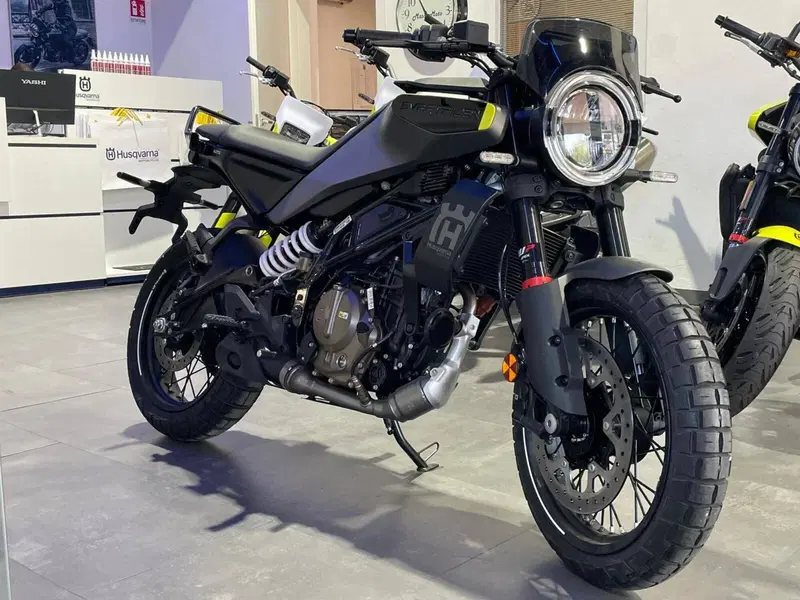Husqvarna Svartpilen 125 (2024 - 26) (3)