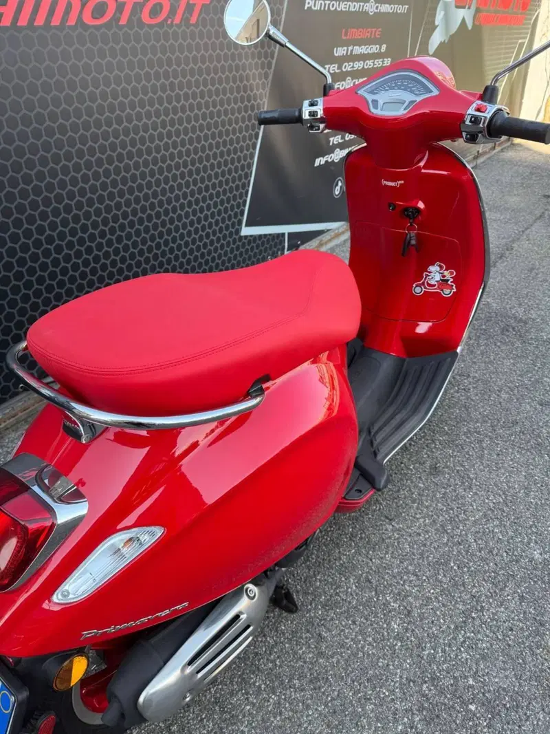 Vespa Primavera 150 RED (2023 - 26) (2)