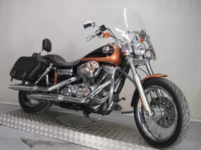 Harley-Davidson 1584 Super Glide Custom (2008 - 13) - FXDC usata