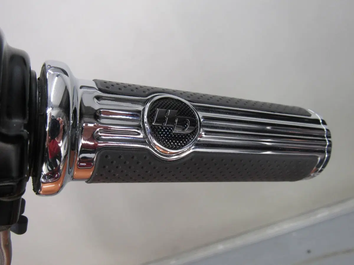 Harley-Davidson 1584 Super Glide Custom (2008 - 13) - FXDC (16)