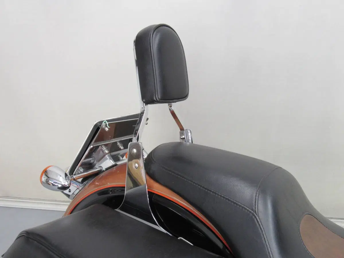 Harley-Davidson 1584 Super Glide Custom (2008 - 13) - FXDC (20)