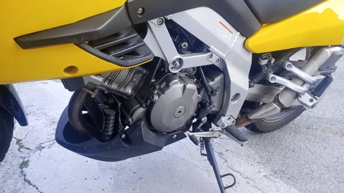 Suzuki V-Strom 1000 (2002 - 06) (8)