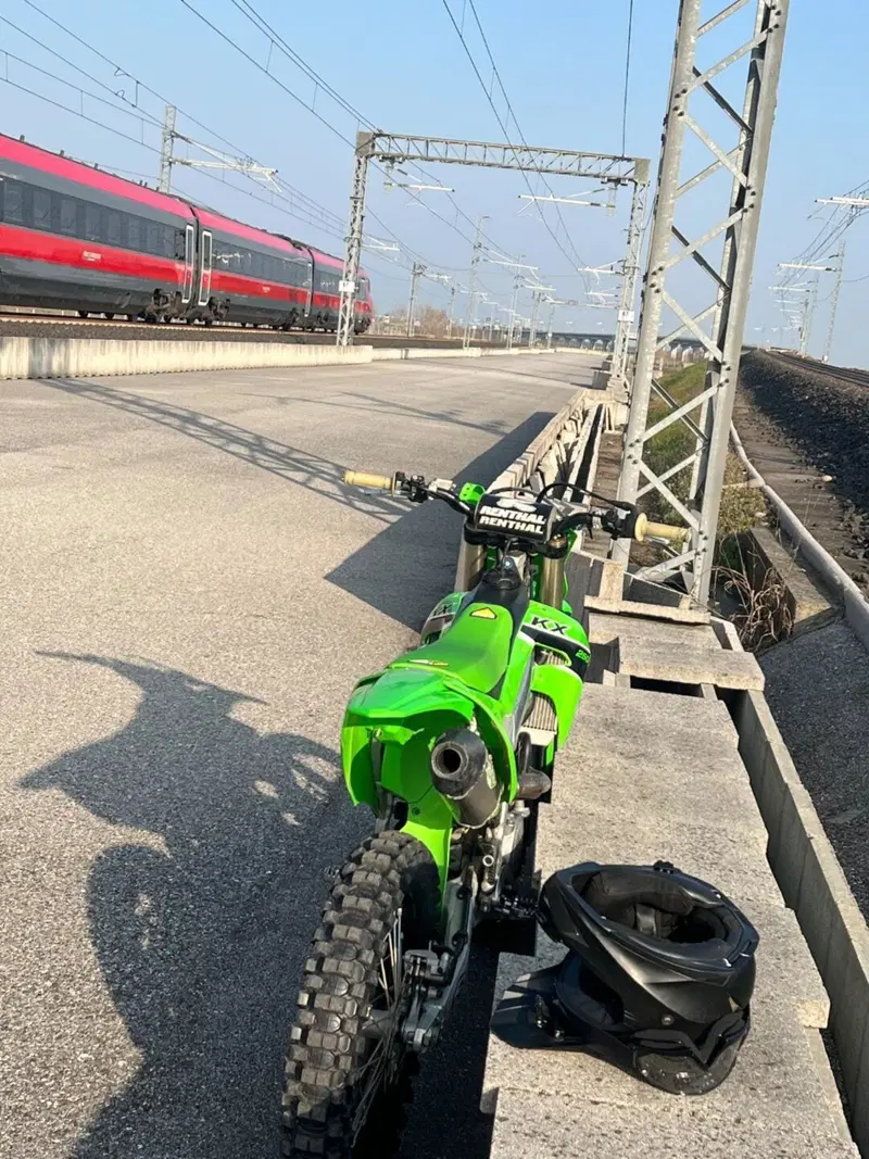 Kawasaki KX 250 F (2023)