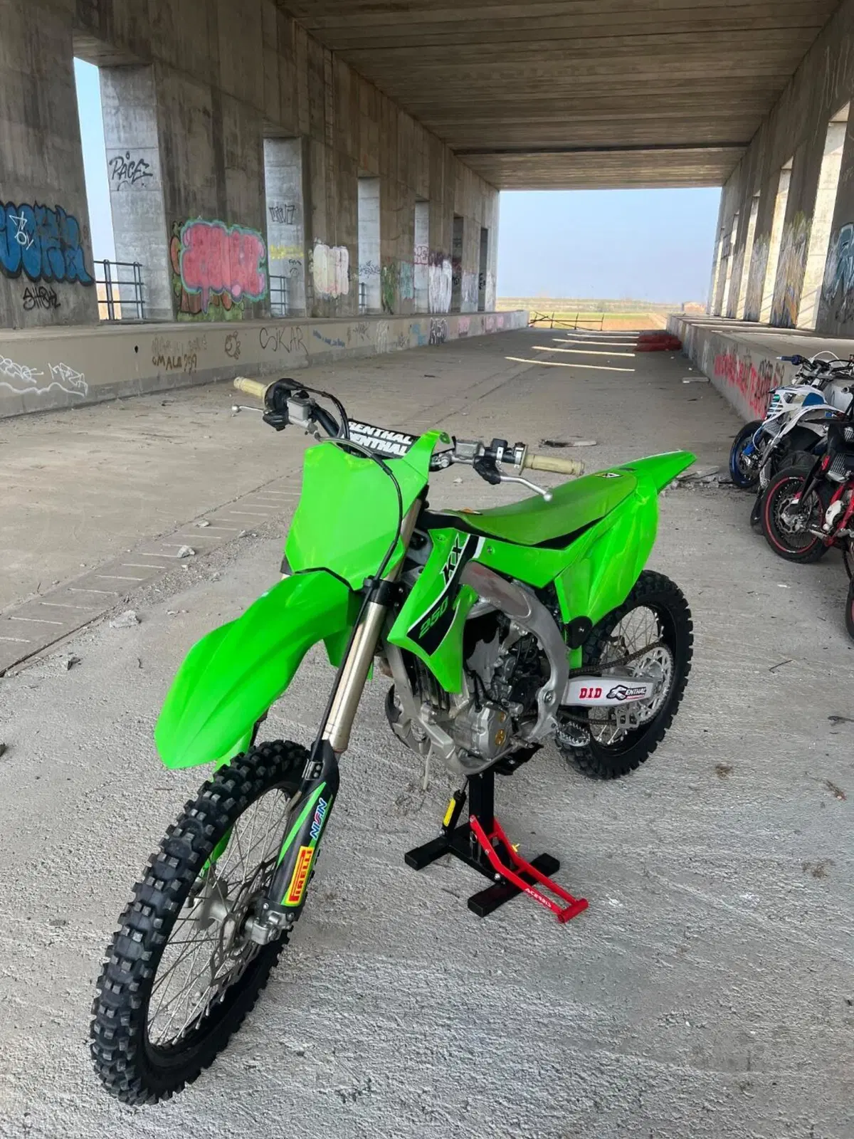 Kawasaki KX250F (2023) (2)