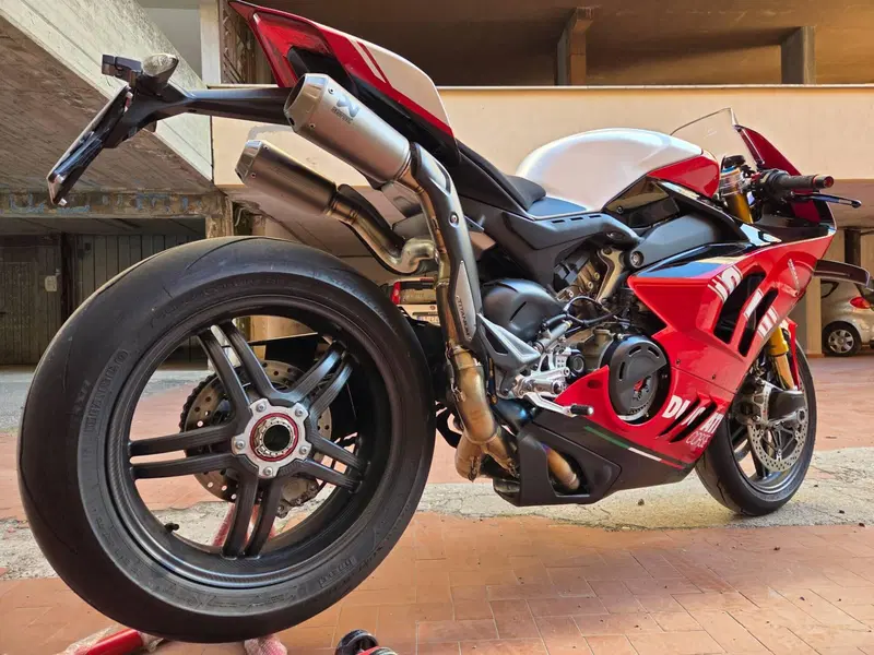Ducati Panigale V4 SP2 30° Anniversario 916 (2024) (7)