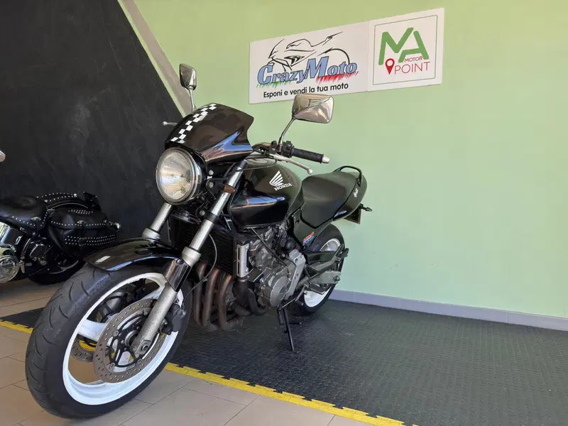 Honda Hornet 600 (2000 - 02) (4)