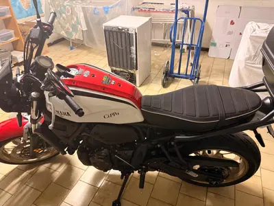 Yamaha XSR 700 (2022 - 26) usata