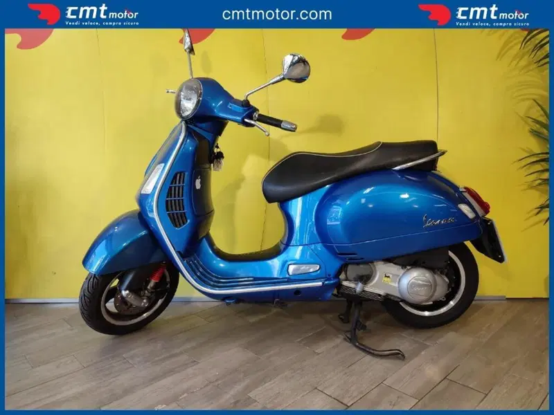 Vespa GTS 300 Super (2008 - 16) (3)