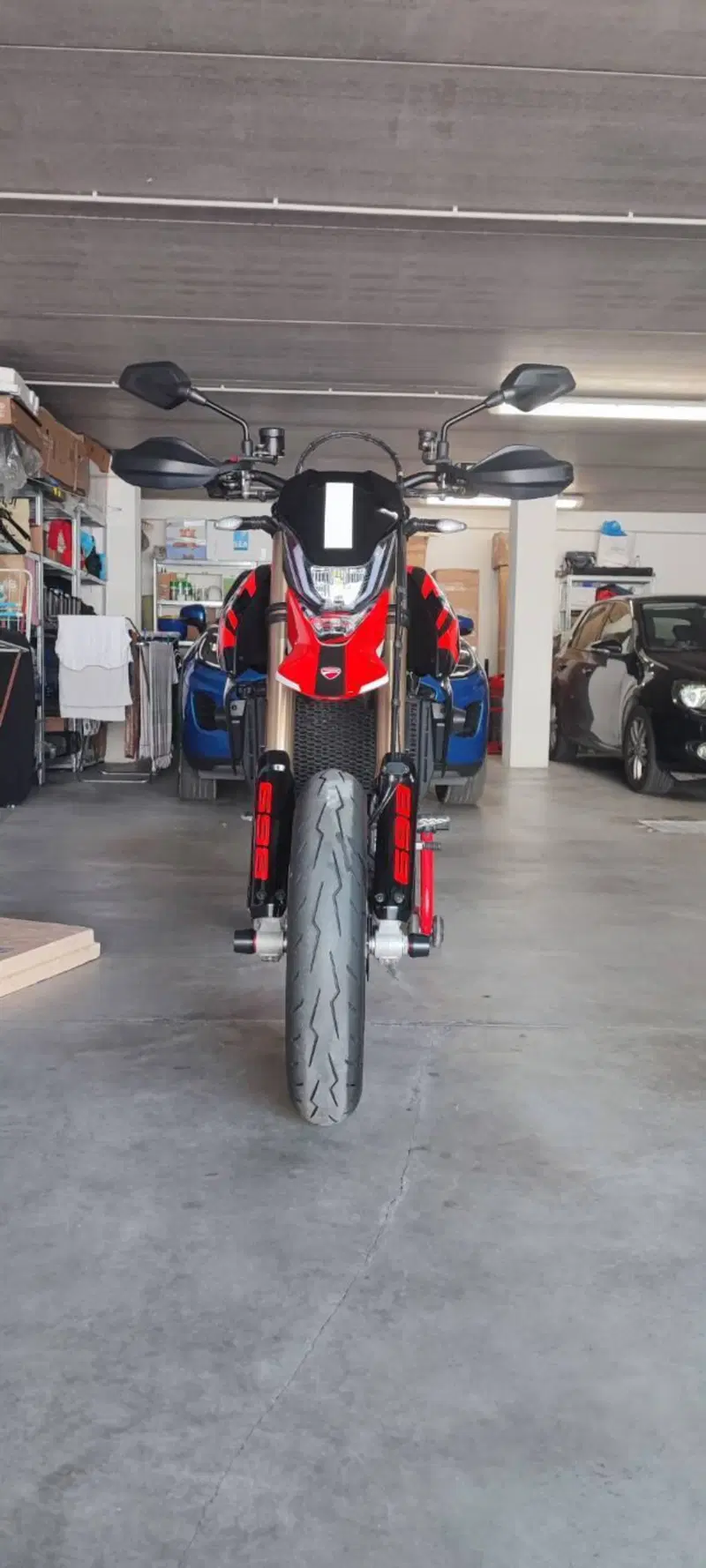 Ducati Hypermotard 698 Mono RVE (2024 - 26) (2)