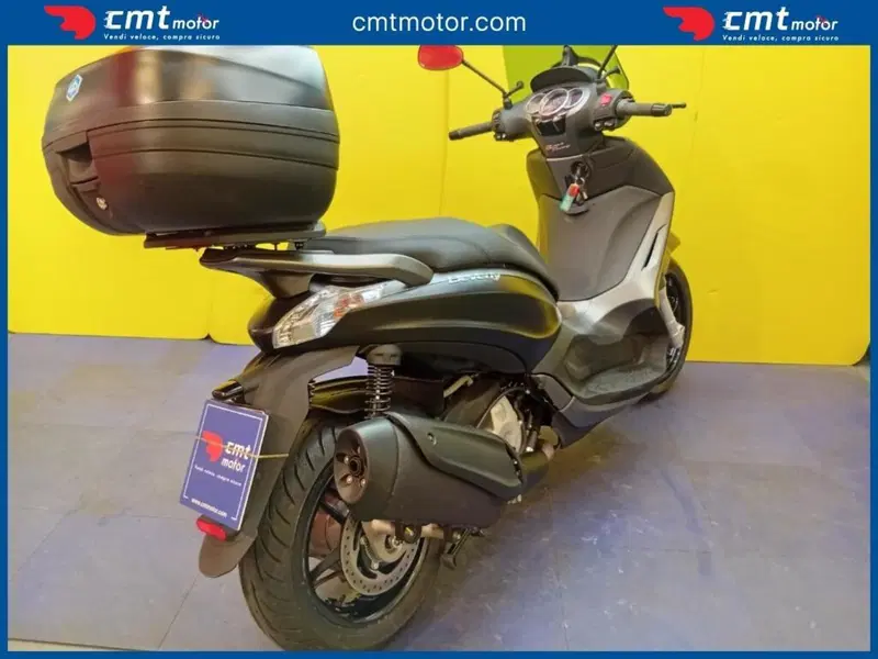 Piaggio Beverly 350 SportTouring ie ABS (2011 - 17) (4)