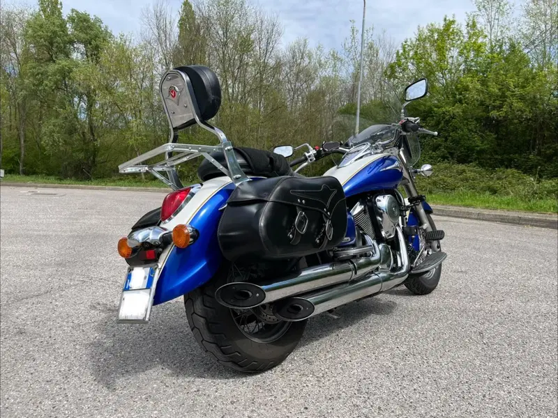 Kawasaki Vulcan VN 900 Classic (2006 - 10) (2)