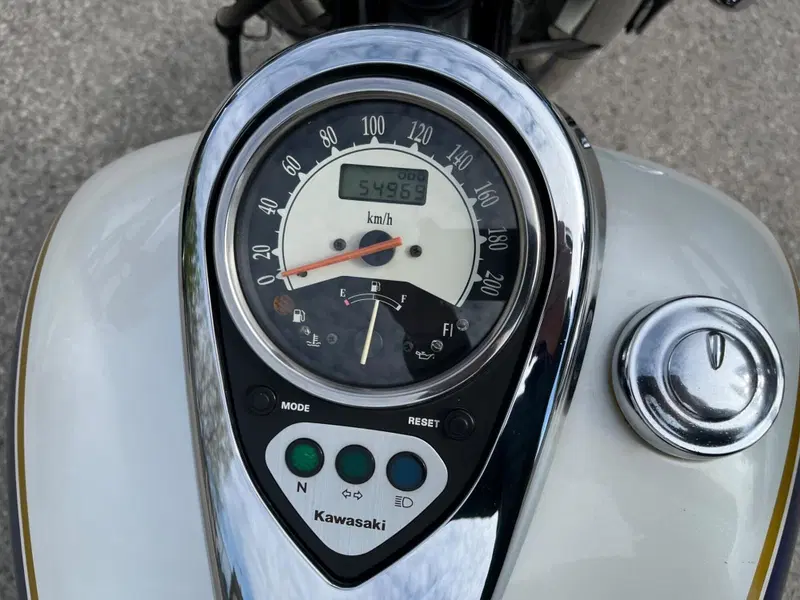 Kawasaki Vulcan VN 900 Classic (2006 - 10) (6)