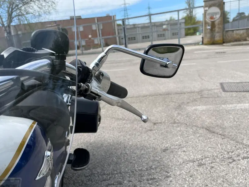 Kawasaki Vulcan VN 900 Classic (2006 - 10) (8)