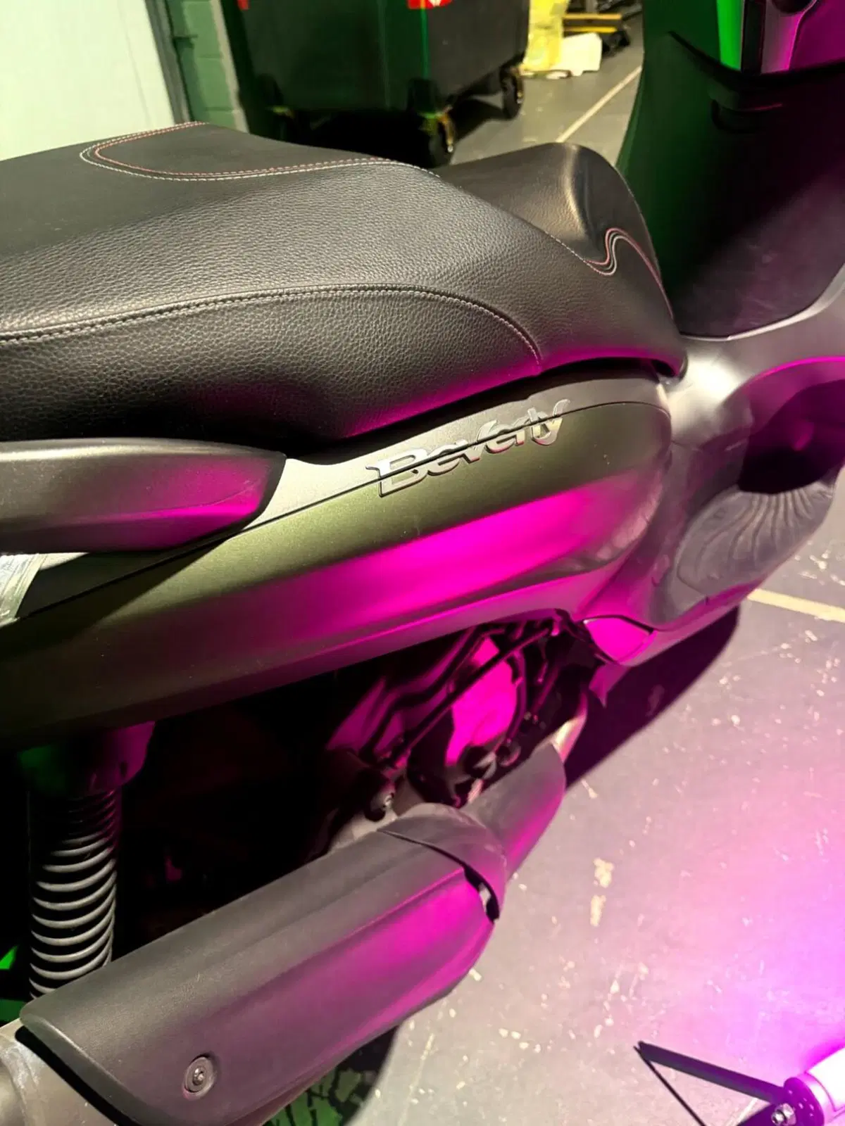 Piaggio Beverly 350 S ABS (2019 - 20) (6)