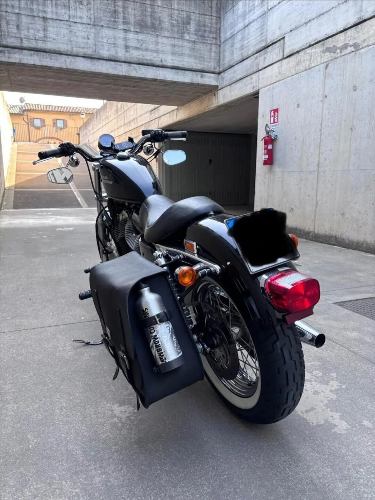 Harley-Davidson 883 Low (2008 - 12) - XL 883L (4)