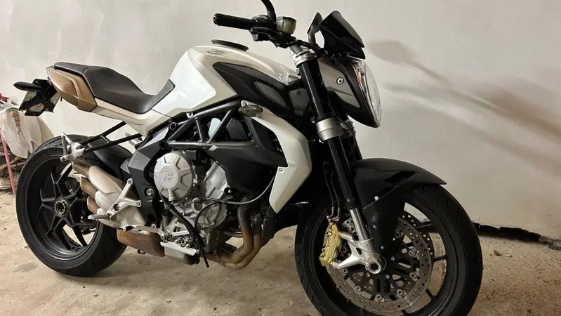 MV Agusta Brutale 675 EAS (2011 - 14) (5)