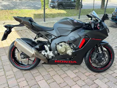 Honda CBR 1000 RR Fireblade (2017 - 19) usata