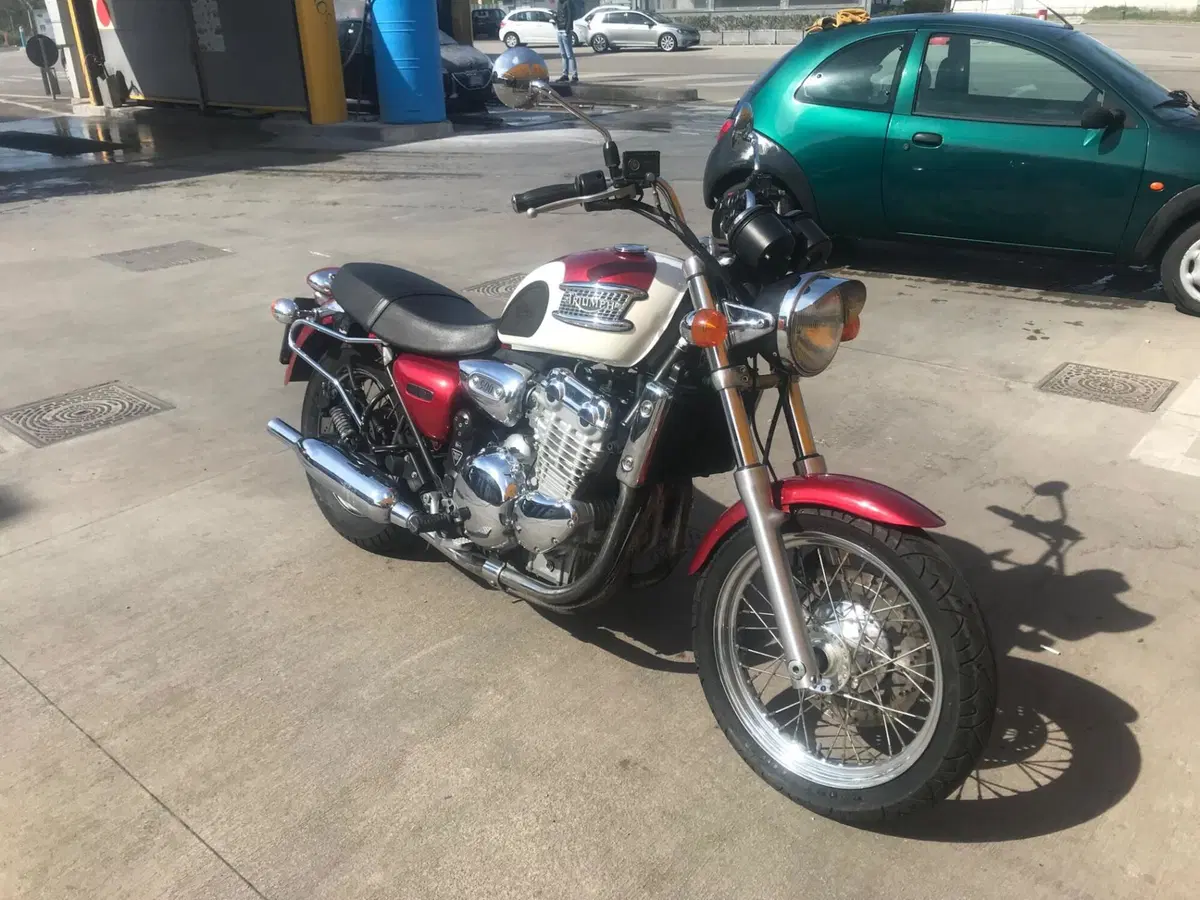 Triumph Thunderbird 900 (2002) (4)