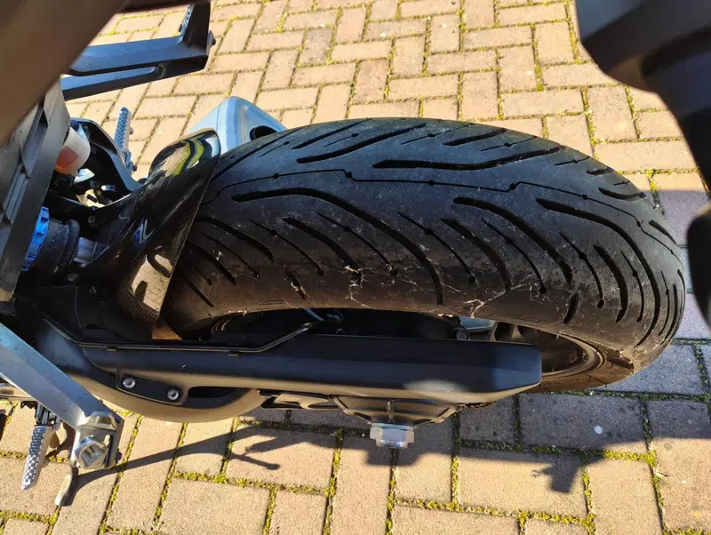Honda CB 1000 R (2008 - 10) (8)