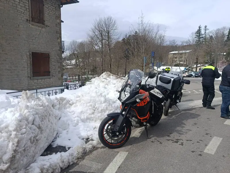 KTM 1050 Adventure (2015 - 16) (2)
